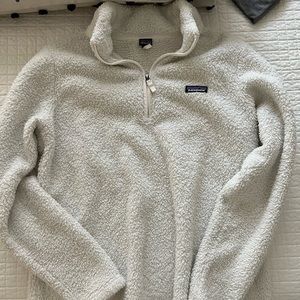 White Patagonia Pullover